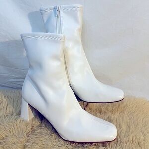 Steven Madden - White Heeled Ankle Boot - Women’s size 8